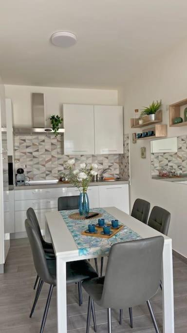 Atabey Appartamento Sul Mare Focene Exterior photo